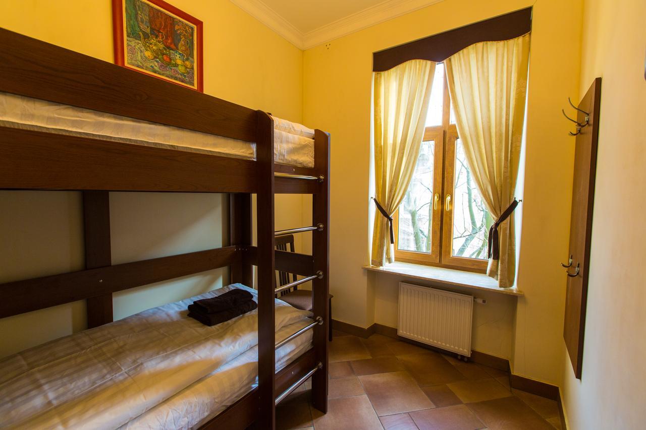 10 Rooms Lviv Eksteriør billede