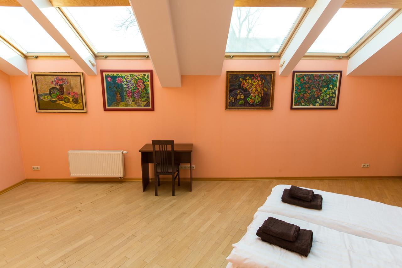 10 Rooms Lviv Eksteriør billede