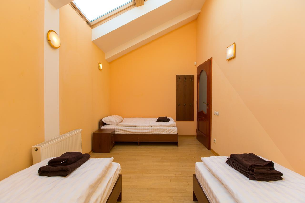 10 Rooms Lviv Eksteriør billede